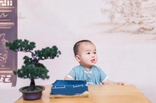 建湖宝宝喊肚子疼怎么回事